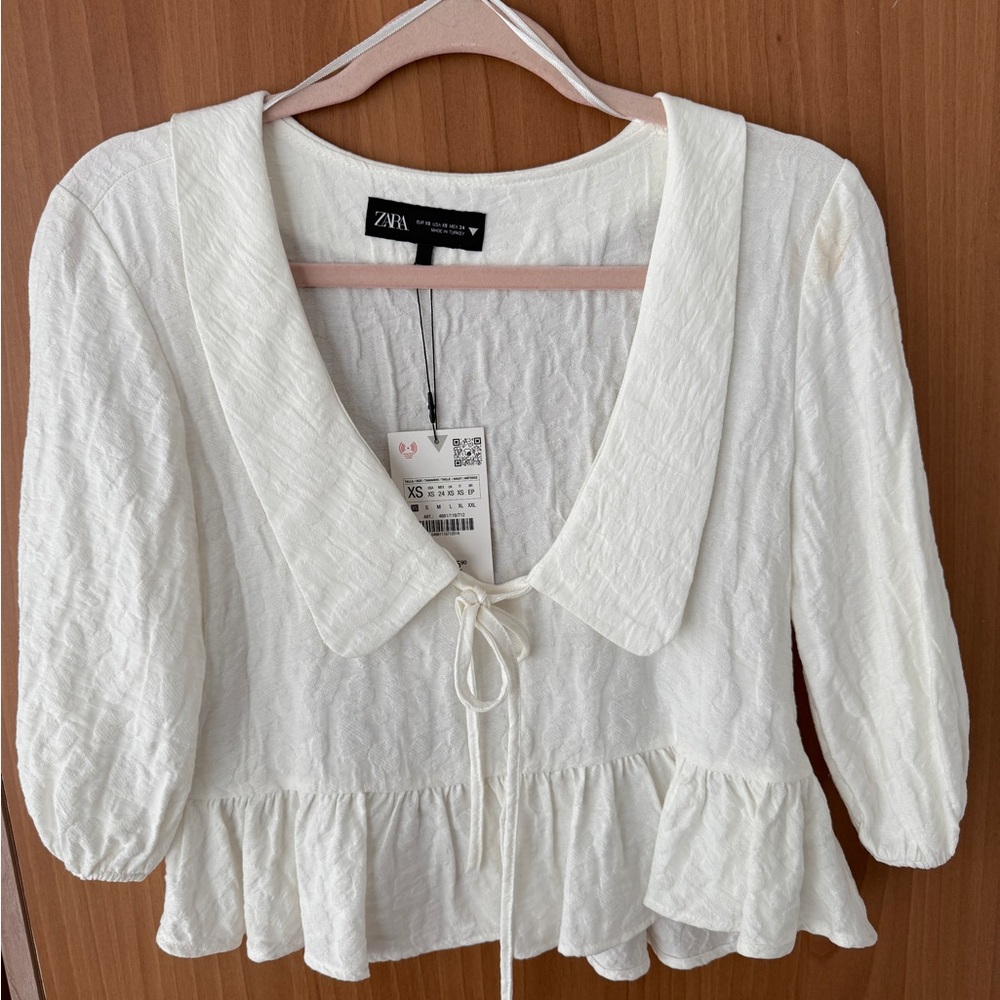 Zara White Textured Women's Top Size XS